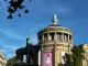 Le musée Guimet et sa rotonde, avec la banderole de la rentrée coréenne