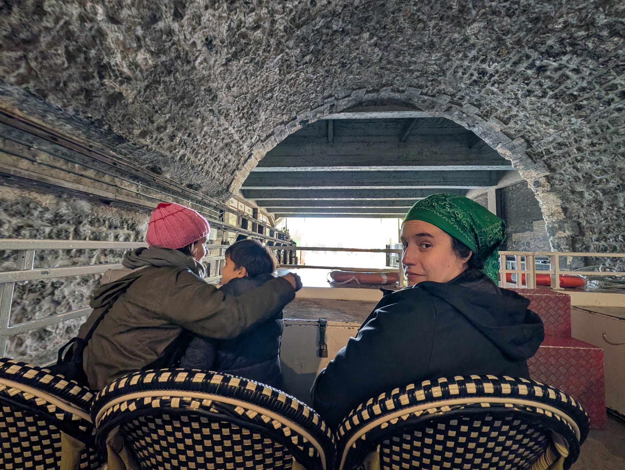 Photographie Parisienneries lors de croisière Canauxrama sur le canal Saint-Martin, vue 1