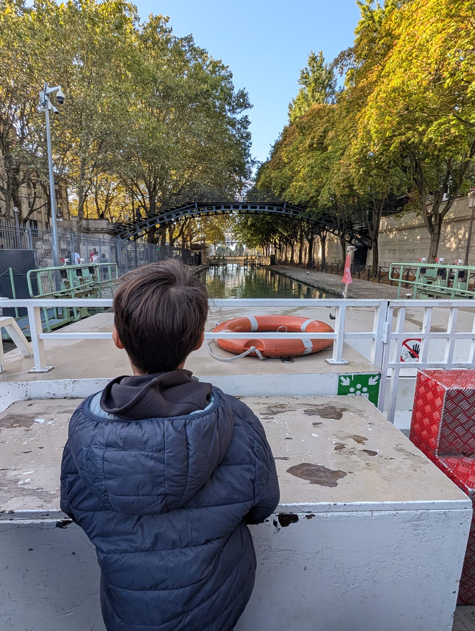 Photographie Parisienneries lors de croisière Canauxrama sur le canal Saint-Martin, vue 2